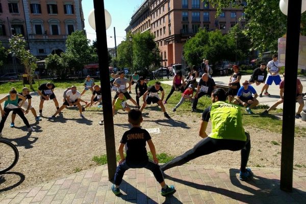 Participants in the 2016 “SIMO…alla meta” event in Rome warm up for their race/walk Participants in the 2016 “SIMO…alla meta” event in Rome warm up for their race/walk